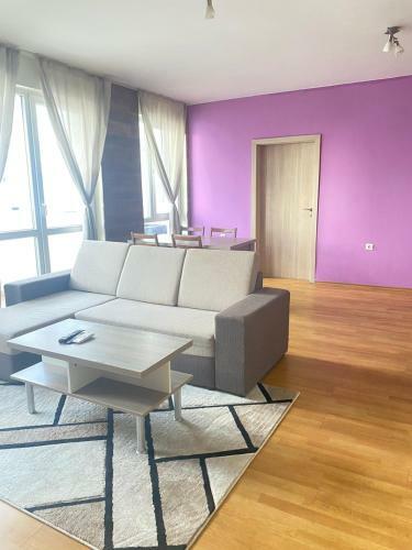 Luxury Apartment - Including Underground Parking