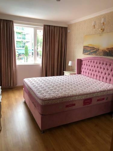 Apartamento Luxuri�se 2 Zimmerwohnung Mit Balkon/spa/pool Sunny Beach