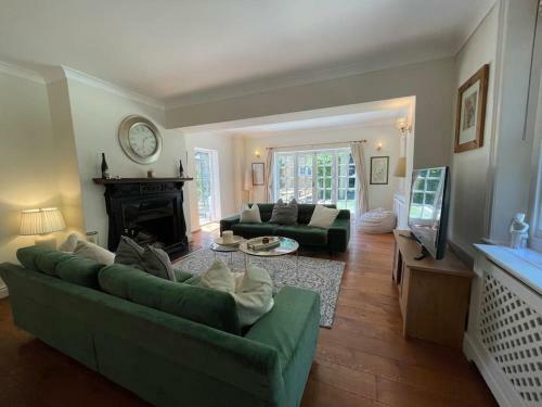 Hostal York Cottage House & Spa