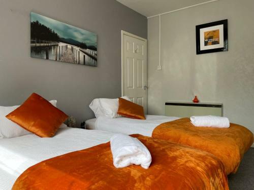 Apartamento Commonwealth Sweet Spot: Local To Aquatics Centre.