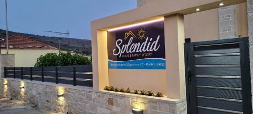 Splendid Villas And Family Resort