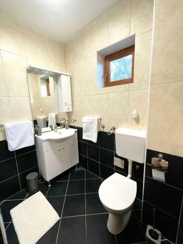 Apartmani Komin