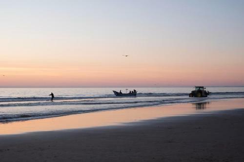 Villa Capela Beach House In Caparica