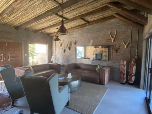 Mohlape Lodge