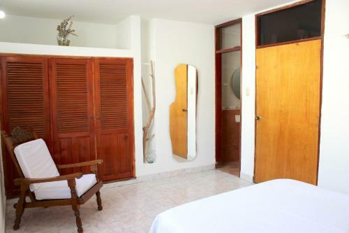 Gran Habitaci�n En Apto. Parque / Novios Centro