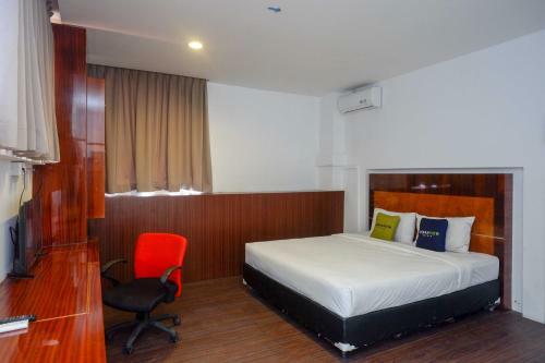 Urbanview Hotel Artama Simpang Lima