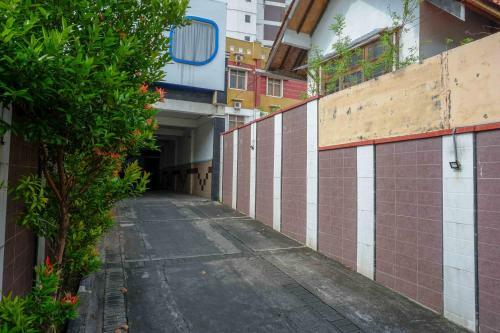 Urbanview Hotel Artama Simpang Lima