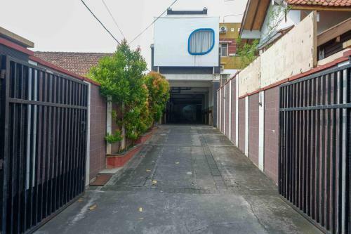 Urbanview Hotel Artama Simpang Lima