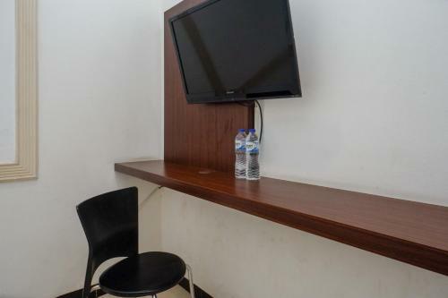 Urbanview Hotel Artama Simpang Lima