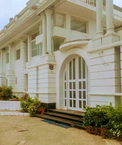 Hotel Saanaira Resort & Spa