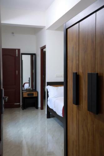 Hotel Nidhi Residency