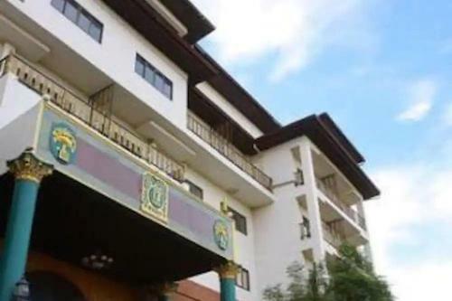 13 Coins Bang Yai Hotel