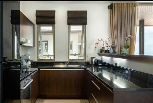 Elegant 4 Bedroom Seaview Villa