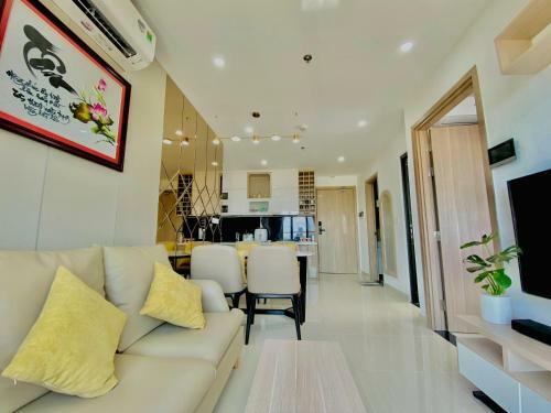 Apartment-3 Bedrooms View Th�nh Ph? +swimming Pool