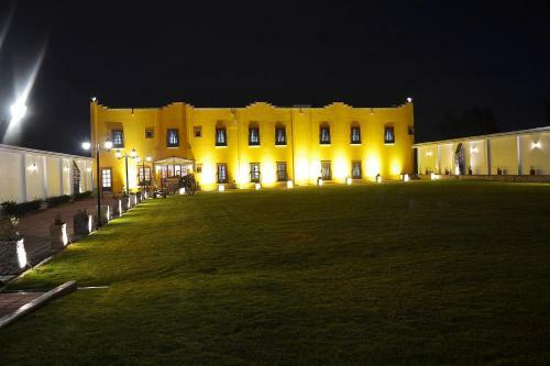 Hotel La Casona Pir�mides