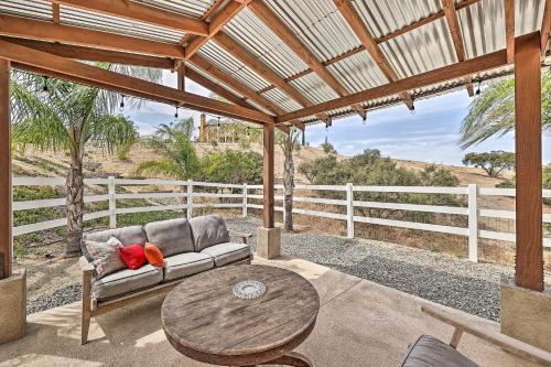 Cozy Temecula Abode With Patio - Near Wineries!
