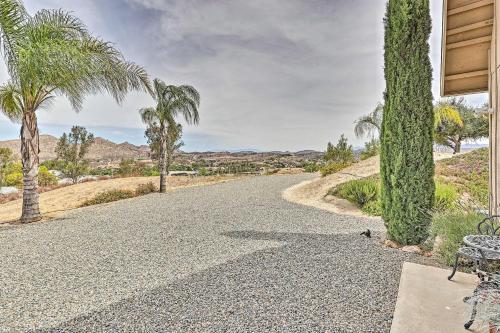Cozy Temecula Abode With Patio - Near Wineries!