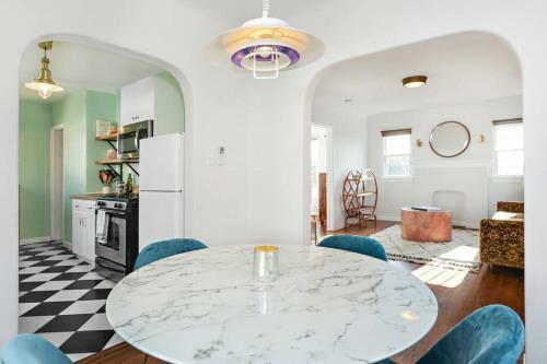Silver Lake Craftsman Beauty