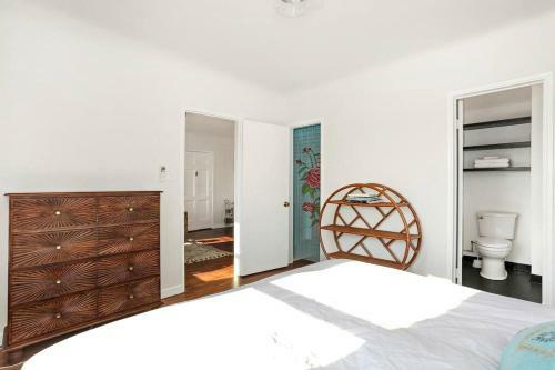 Silver Lake Craftsman Beauty