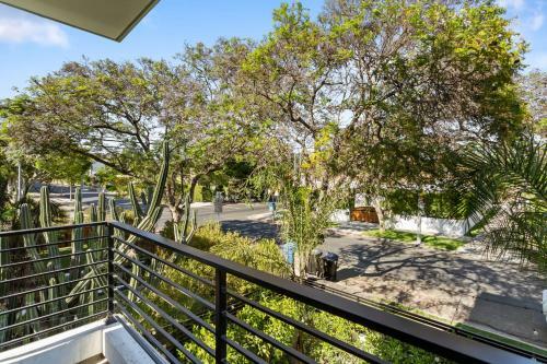 Luxury Hollywood 5 Bed Townhouse