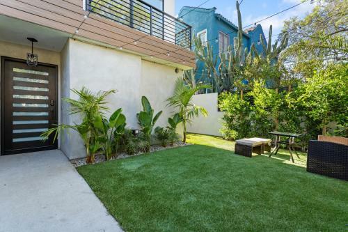 Luxury Hollywood 5 Bed Townhouse