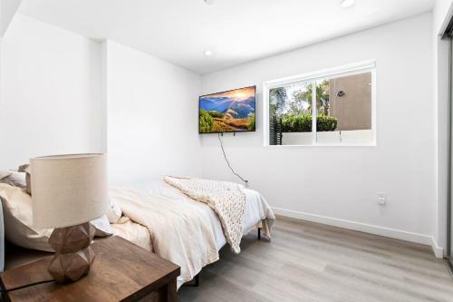 Luxury Hollywood 5 Bed Townhouse