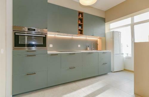 Centrally Located Apartment With A Splendid View