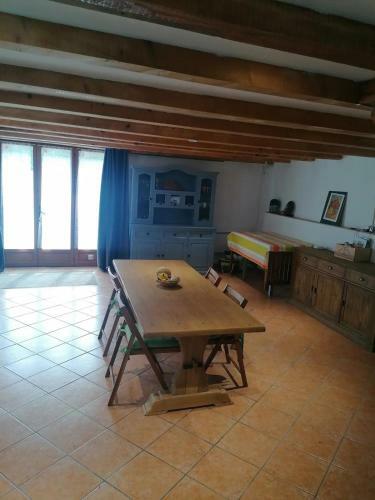 Maison Au Calme - Beaud�an