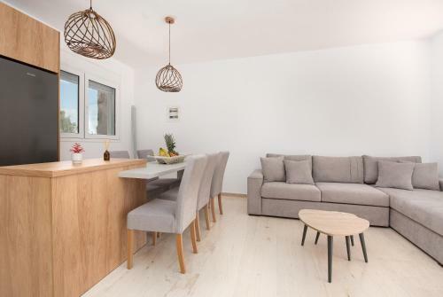 Brand New Maisonette In Chanioti, Chalkidiki