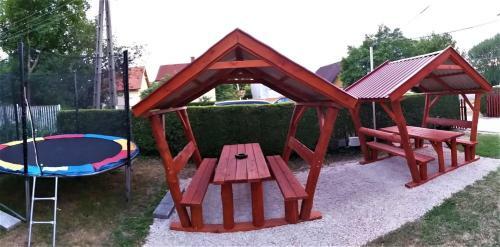 Hostal Balassa Csal�di Apartman