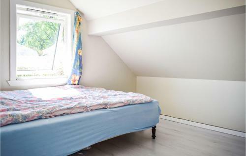 Nice Home In Brandasund With Wifi And 5 Bedrooms
