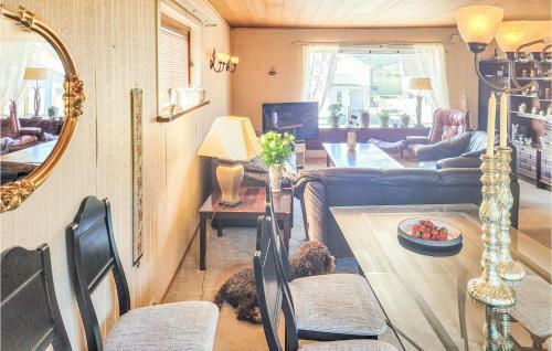 Stunning Apartment In Sandeid With Wifi And 5 Bedrooms