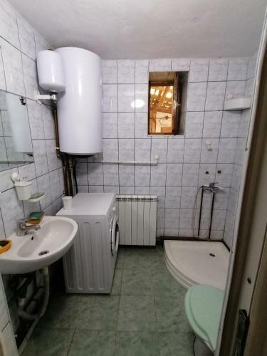 Casa De �nchiriat