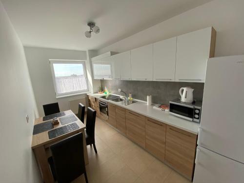 Apartamento Prima Onestilor Central Ap Decomandat In Vecin?tate Cu Prima Shops Mall