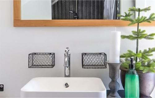 Nice Home In M�ler�s With Internet And 3 Bedrooms
