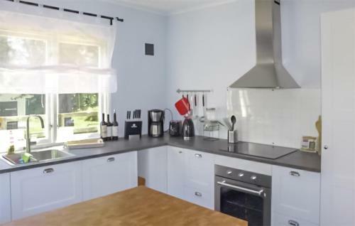 Nice Home In M�ler�s With Internet And 3 Bedrooms