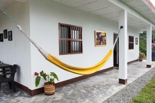 Encanto! Casa De Campo En Caf� De La Cima