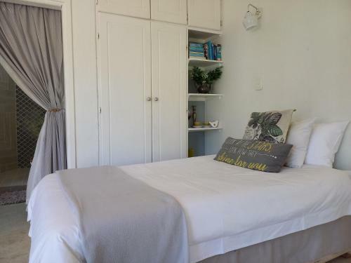 Hostal Ocean Blue Suite - Villa Roc Guesthouse