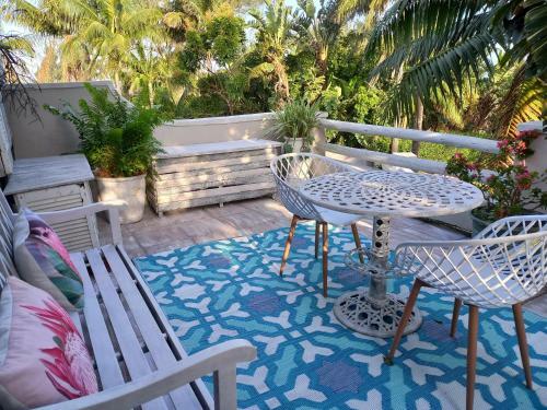 Hostal Ocean Blue Suite - Villa Roc Guesthouse