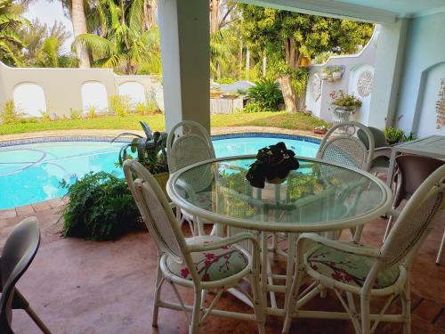 Hostal Ocean Blue Suite - Villa Roc Guesthouse
