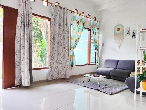 Hostal Homey Guesthouse Kertajaya (syariah)