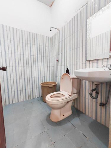 Hostal Homey Guesthouse Kertajaya (syariah)