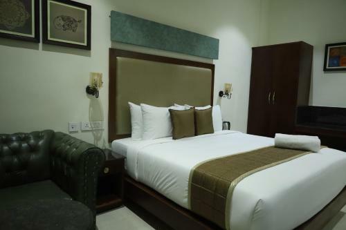 Hotel Comorin Grand