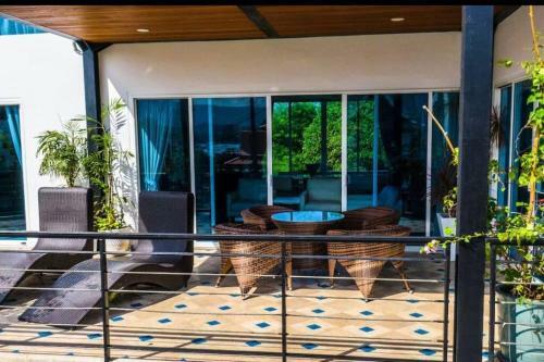 4 Bedroom Seaview Villa Bangrak
