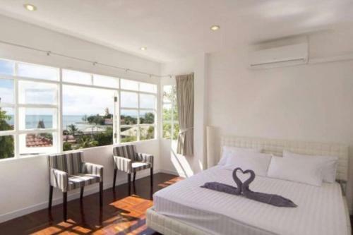 4 Bedroom Seaview Villa Bangrak