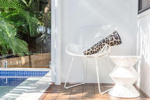Berrima Luxe - Noosa Hill Home - Heated Spa Pool