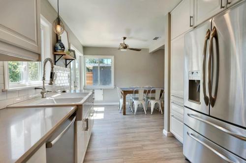 Mesa Cottage By The Sea