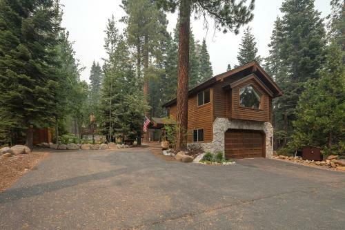 Estates Lodge