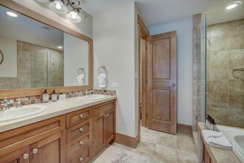 Apartamento Lone Eagle 2 Bedroom Condo