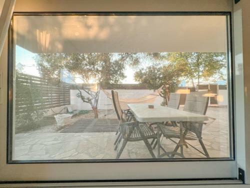 Villa Rafia With Nice Garden Right By The Beach